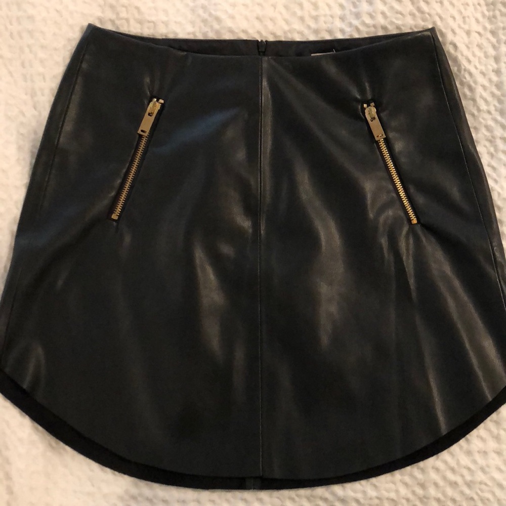 *Vegan / Faux LEATHER* SKIRT